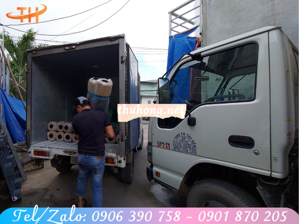 giao hàng màng phủ nông nghiệp