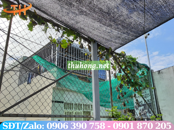 Lưới che nắng tạo bóng râm cho hiên nhà
