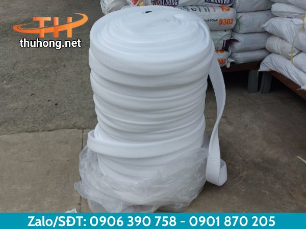 Lưới xốp bọc trái cây nguyên cuộn màu trắng 1kg Lưới xốp bọc trái cây nguyên cuộn màu trắng 1kg