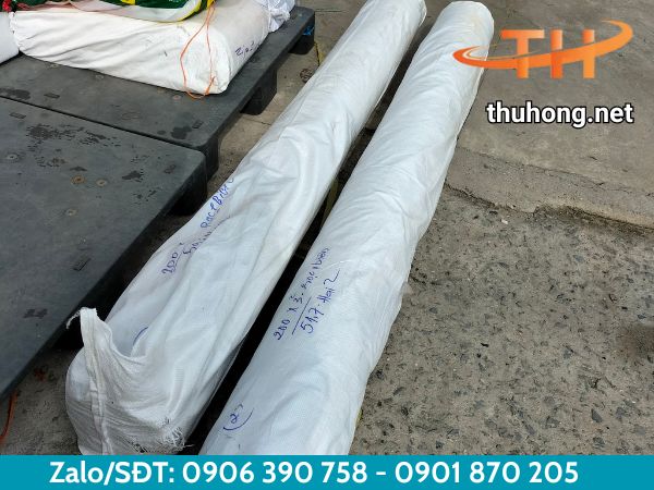 Màng nilon được đóng gói dạng cuộn gọn gàng Màng nilon được đóng gói dạng cuộn gọn gàng