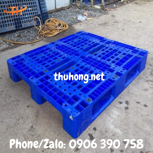 pallet nhựa 1 có chân 1 mặt