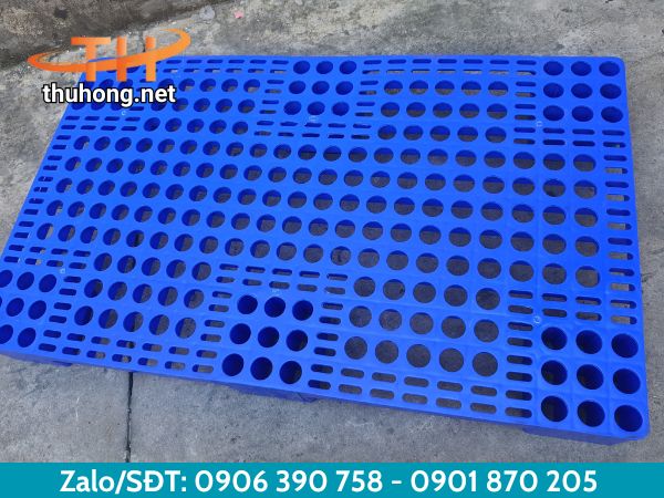 Pallet nhựa chân cốc mặt lưới giá rẻ Pallet nhựa chân cốc mặt lưới giá rẻ