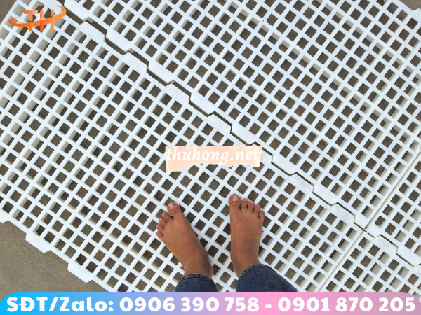 Sàn nuôi dê lỗ vuông chịu lực tốt