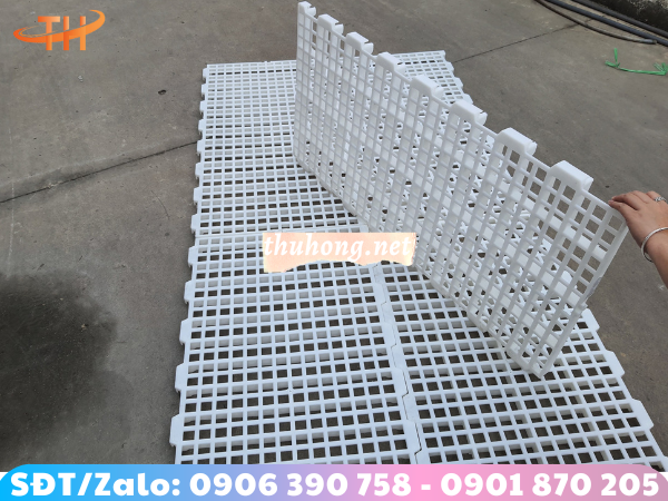 sàn nhựa lỗ vuông 50x100cm