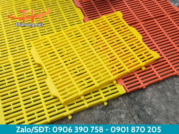 Sàn nhựa chăn nuôi 40x55cm Sàn nhựa chăn nuôi 40x55cm