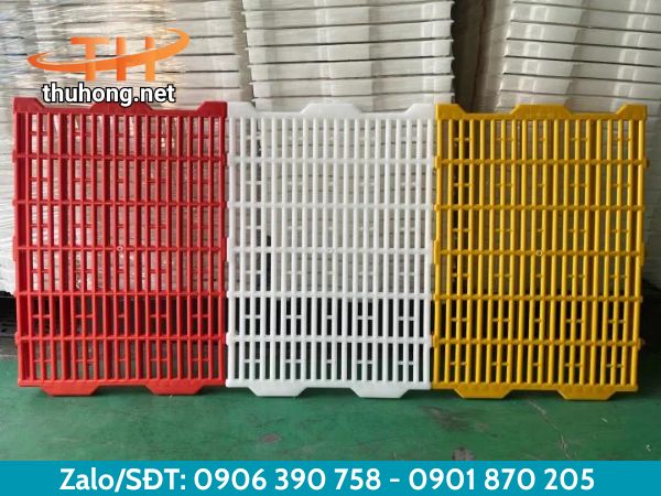 Sàn nhựa chăn nuôi thú cưng đa dạng màu sắc Sàn nhựa chăn nuôi thú cưng đa dạng màu sắc