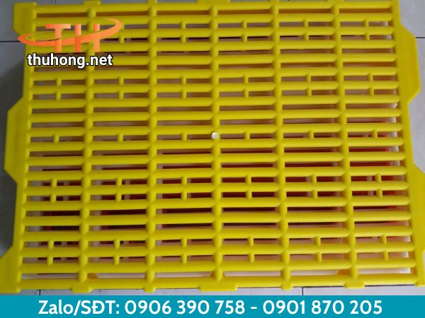 Sàn nhựa nuôi heo màu vàng 40x60cm Sàn nhựa nuôi heo màu vàng 40x60cm