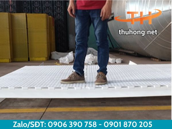 Tấm nhựa lót sàn chất lượng chịu được sức nặng Tấm nhựa lót sàn chất lượng chịu được sức nặng