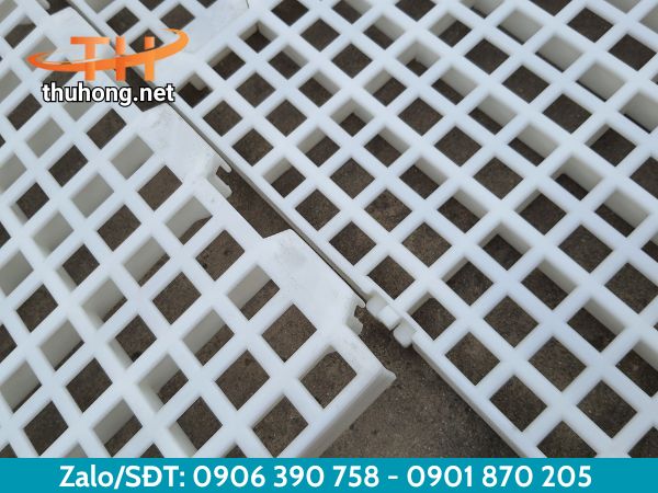 Tấm nhựa lót sàn chuồng gà chuồng vịt chắc chắn Tấm nhựa lót sàn chuồng gà chuồng vịt chắc chắn