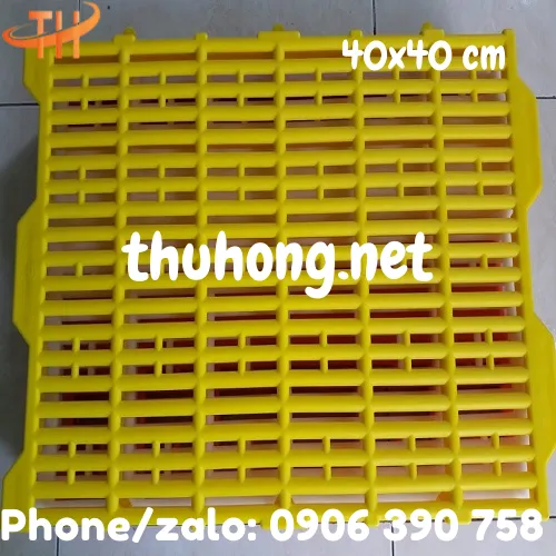 SÀN NHỰA NUÔI HEO 40x40