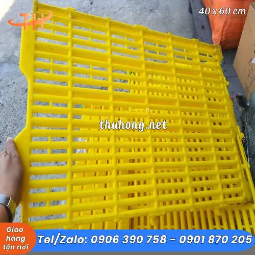 SÀN NHỰA NUÔI HEO 40x60