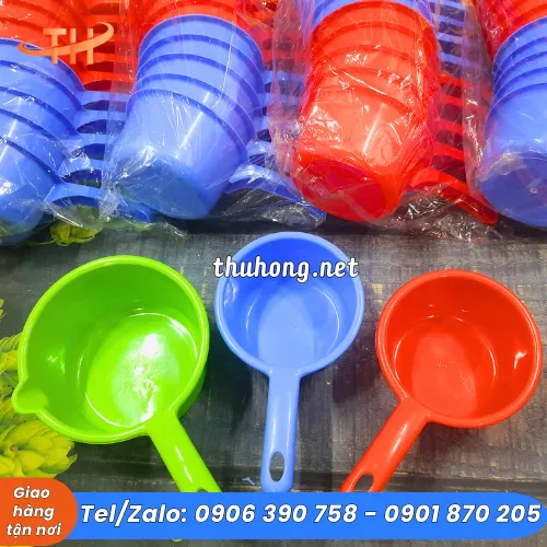 CA GÁO NHỰA ĐỦ MÀU