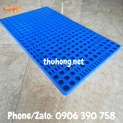 PALETT NHỰA KHÔNG CHÂN