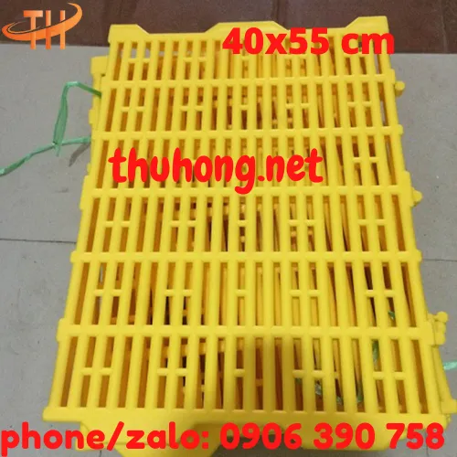 SÀN NHỰA NUÔI HEO  40x55