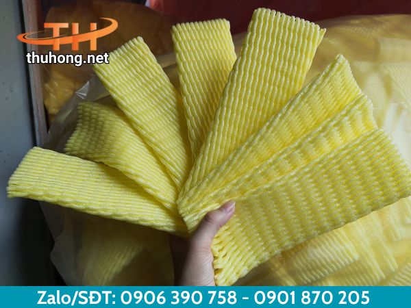 Xốp lưới trái cây màu vàng nhạt Xốp lưới trái cây màu vàng nhạt