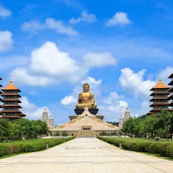 CAO HÙNG - ĐÀI TRUNG - NAM ĐẦU - ĐÀI BẮC - ĐÀO VIÊN (5N4Đ)