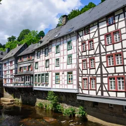 PHÁP - BỈ - HÀ LAN - ĐỨC: TRẤN CỔ MONSCHAU (10N9Đ)