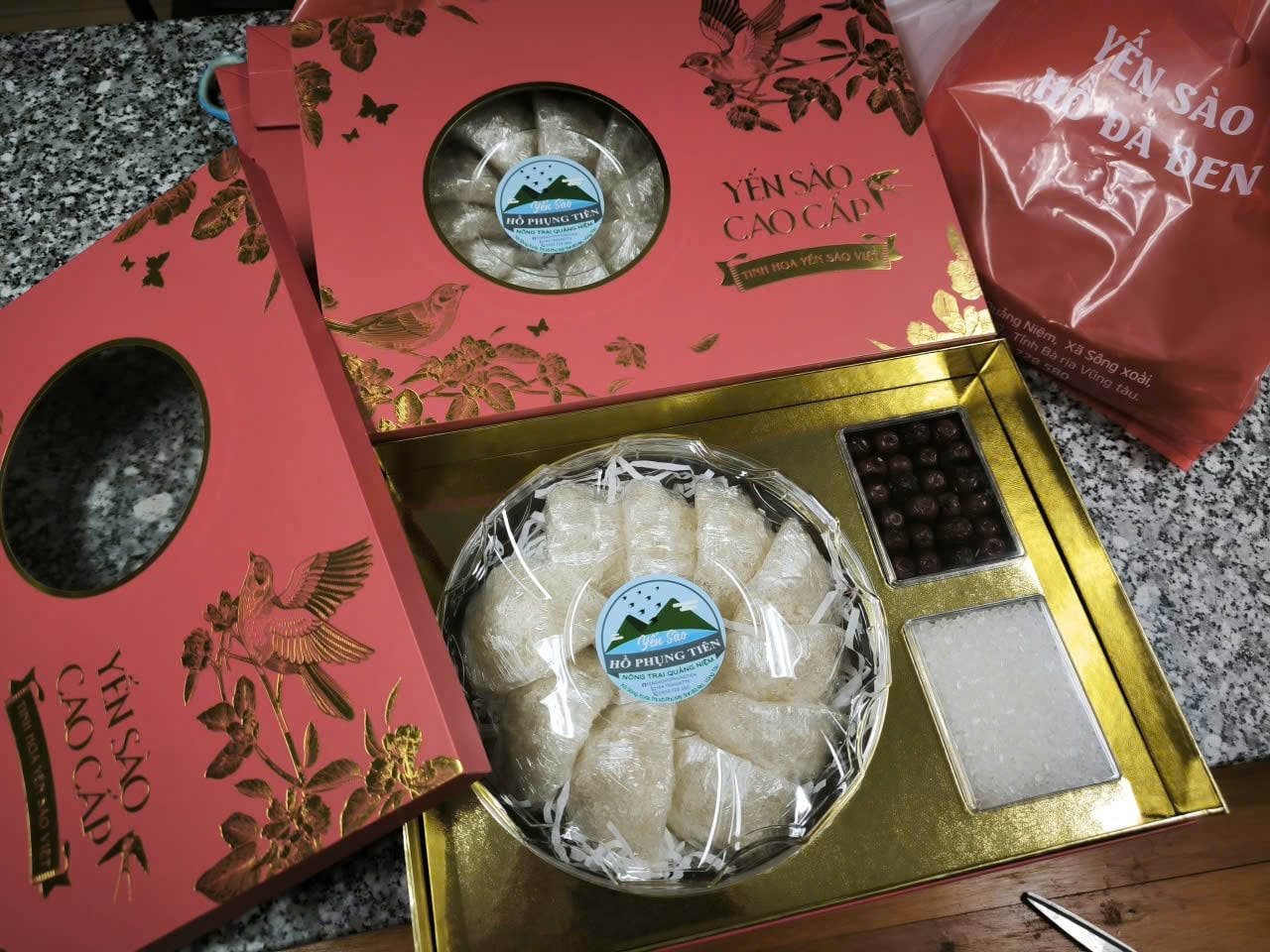 Ăn yến sào Ăn yến sào