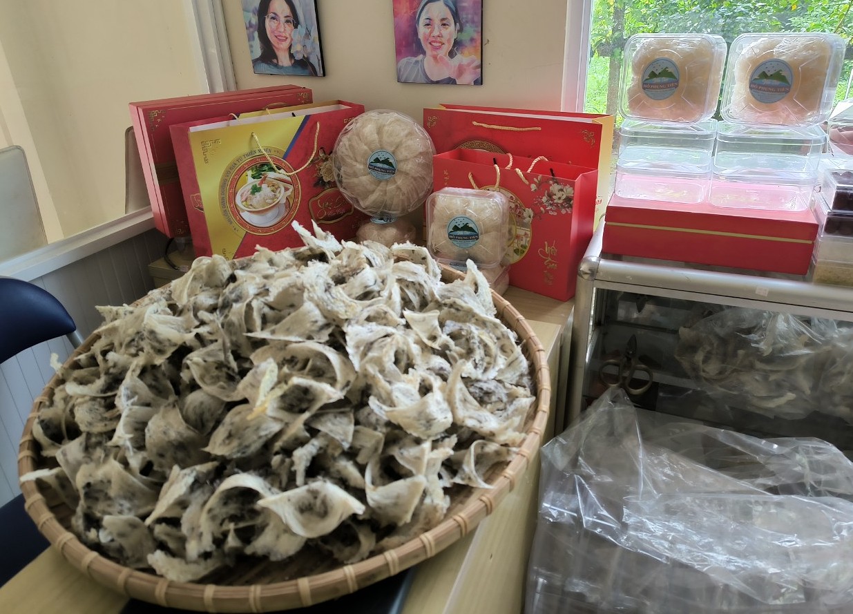 Cách chọn mua yến thô chuẩn – Không sợ mua nhầm hàng kém chất lượng Cách chọn mua yến thô chuẩn – Không sợ mua nhầm hàng kém chất lượng