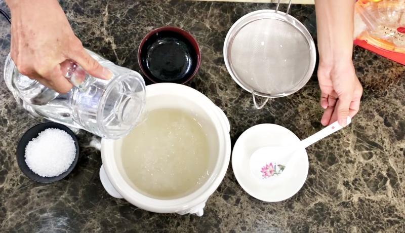 chưng yến có cho nước không chưng yến có cho nước không