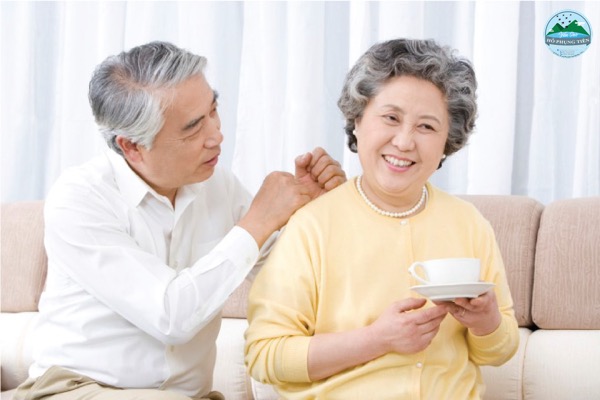 Công dụng yến sào đối với người già Công dụng yến sào đối với người già