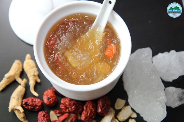 Công dụng yến sào đối với người già Công dụng yến sào đối với người già