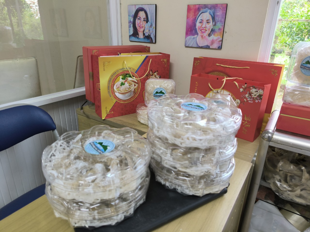 yến sào rút lông khô yến sào rút lông khô