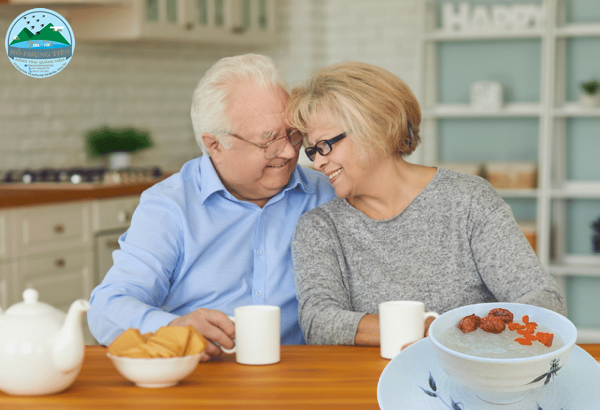 Tác dụng của tổ yến đối với người già Tác dụng của tổ yến đối với người già