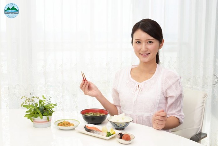 Thực đơn cho mẹ sau sinh Thực đơn cho mẹ sau sinh