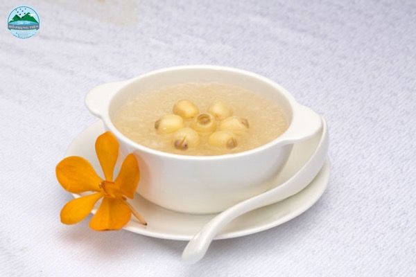 Yến chưng hạt sen có tác dụng gì Yến chưng hạt sen có tác dụng gì