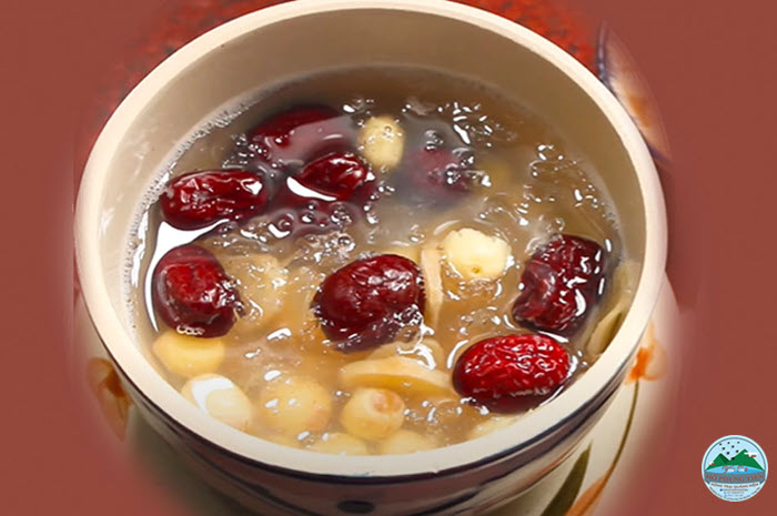 Yến chưng táo đỏ có tác dụng gì Yến chưng táo đỏ có tác dụng gì