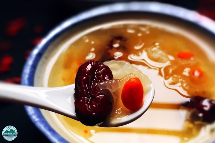 Yến chưng táo đỏ kỷ tử Yến chưng táo đỏ kỷ tử