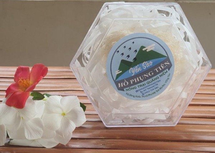 Yến chưng táo đỏ kỷ tử Yến chưng táo đỏ kỷ tử