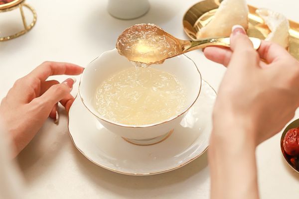 yến cho bé yến cho bé