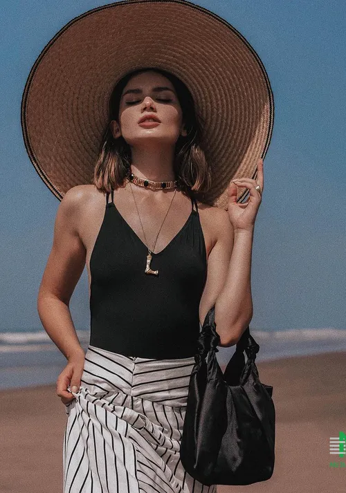 Mũ rộng vành - Floppy Hat