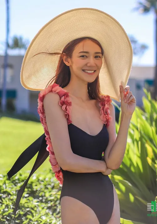 Mũ rộng vành - Floppy Hat