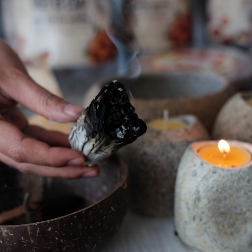 Chân Nến Tealight Bằng Đá Cuội | omsohum