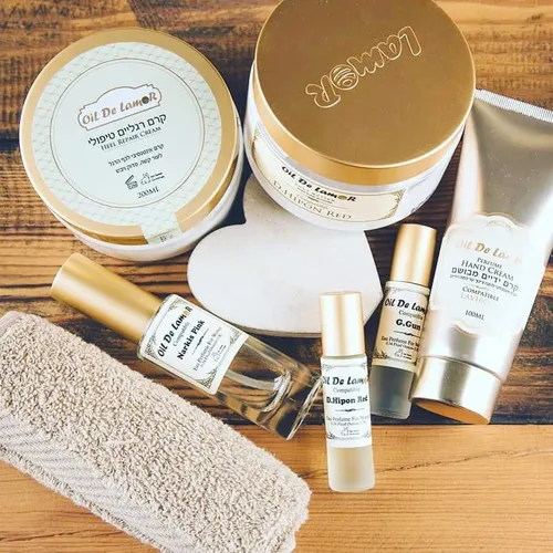 Nước hoa tinh dầu Oil De Lamor : Xuất sứ, giá cả, review của khách hàng