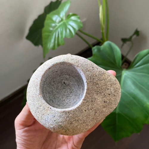 Chân Nến Tealight Bằng Đá Cuội | omsohum