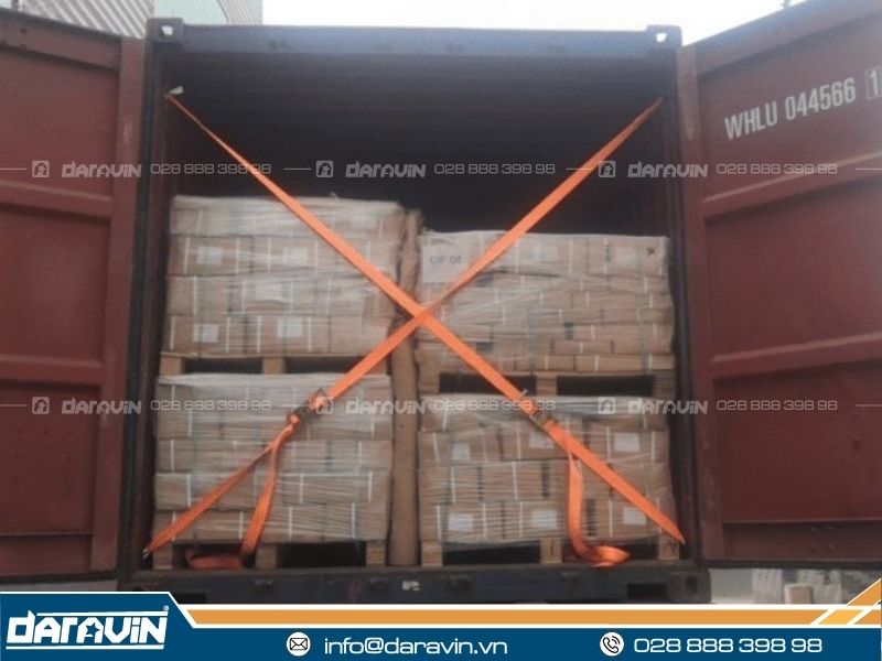 Dây tăng đơ móc J tải trọng cao bảo vệ kiện hàng trong suốt hành trình dài, kể cả đường biển hoặc đường bộ