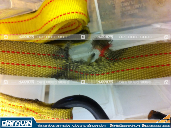 Những bộ dây tăng đơ kém chất lượng bị đứt đột ngột gây nguy hiểm cho người sử dụng Những bộ dây tăng đơ kém chất lượng bị đứt đột ngột gây nguy hiểm cho người sử dụng