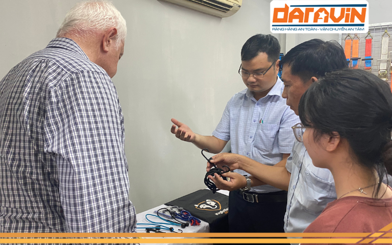 DARAVIN giới thiệu và tư vấn khách hàng về các mẫu dây thun ràng mới và phổ biến DARAVIN giới thiệu và tư vấn khách hàng về các mẫu dây thun ràng mới và phổ biến