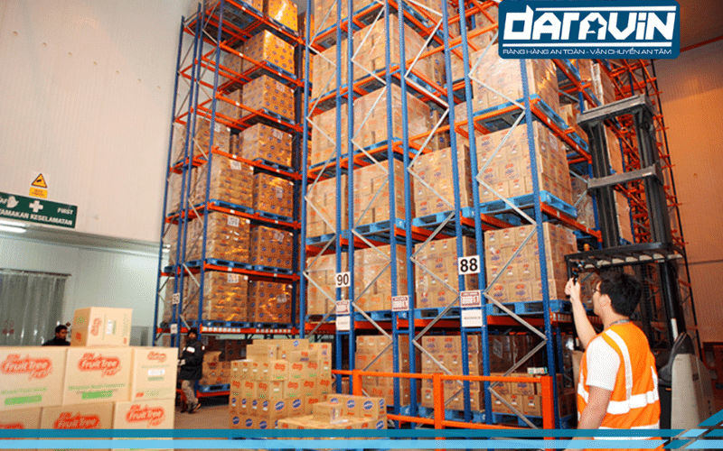 DARAVIN tiến hành khảo sát thực tế kho hàng LF Logistics Việt Nam DARAVIN tiến hành khảo sát thực tế kho hàng LF Logistics Việt Nam