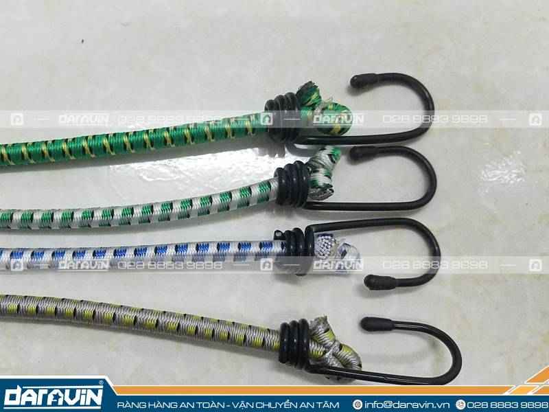 Dây thun ràng chở hàng móc thép là công cụ hỗ trợ buộc hàng chắc chắn, chịu lực tốt, phù hợp cho xe máy và xe ba gác.