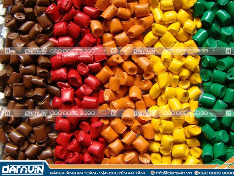 Hạt nhựa tái sinh nguyên liệu chính để sản xuất nhựa PVC Hạt nhựa tái sinh nguyên liệu chính để sản xuất nhựa PVC