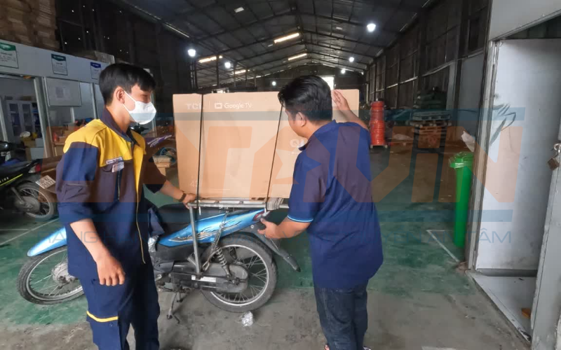 Kiểm tra xem các mối ràng có chắc chắn trước khi vận chuyển Kiểm tra xem các mối ràng có chắc chắn trước khi vận chuyển