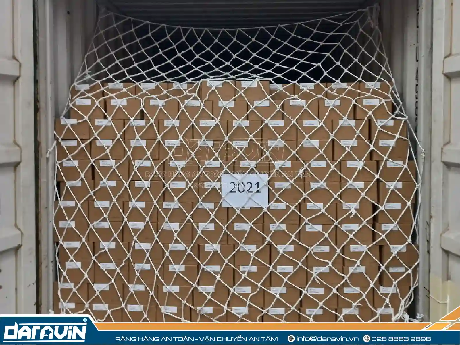 Hình thực tế khi sử dụng lưới chắn container phi 4 mắt 15cm