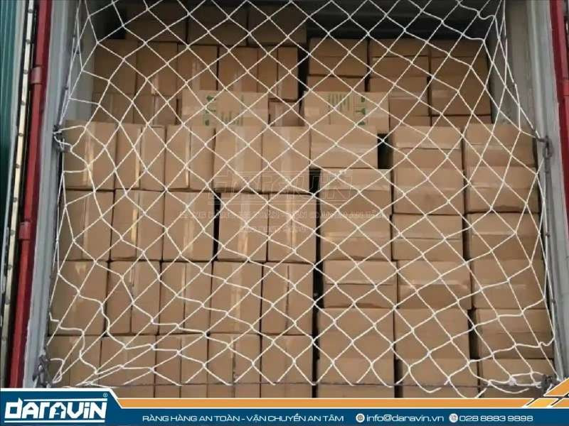 Ứng dụng của lưới chắn container phi 4 mắt 10cm