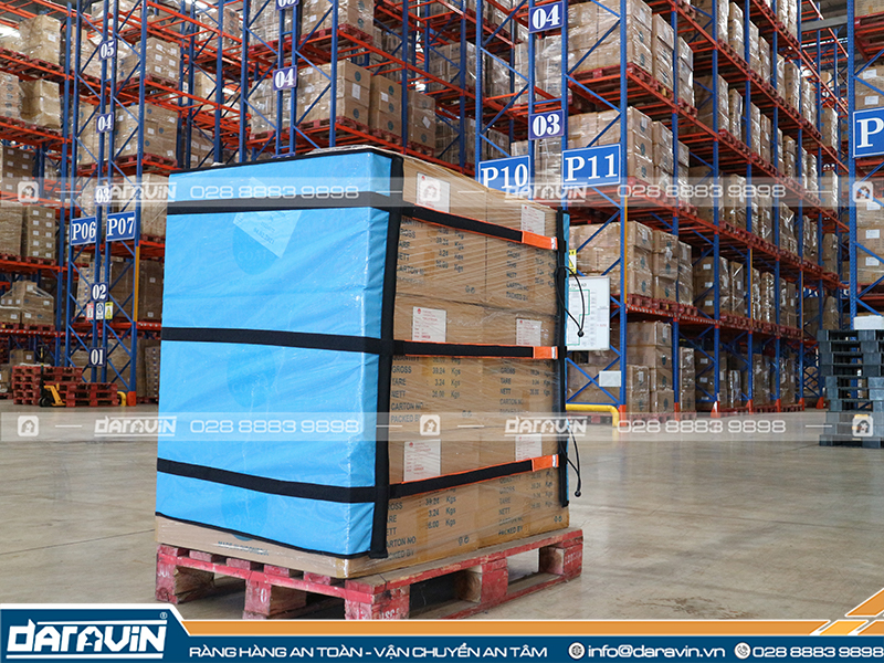 Lưới quấn pallet khóa ring xiết Lưới quấn pallet khóa ring xiết