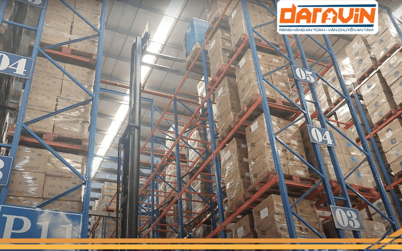 Mẫu lưới quấn pallet khoá xiết móc gài gây ấn tượng cho đối tác khi vượt qua bài test nâng hạ pallet lên kệ Mẫu lưới quấn pallet khoá xiết móc gài gây ấn tượng cho đối tác khi vượt qua bài test nâng hạ pallet lên kệ